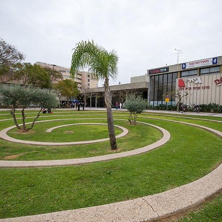 Apropo Hotel Ramat Gan Kültér fotó