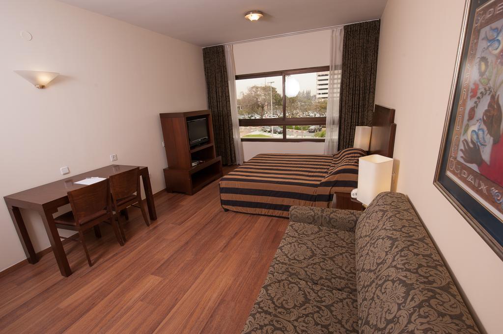 Apropo Hotel Ramat Gan Szoba fotó