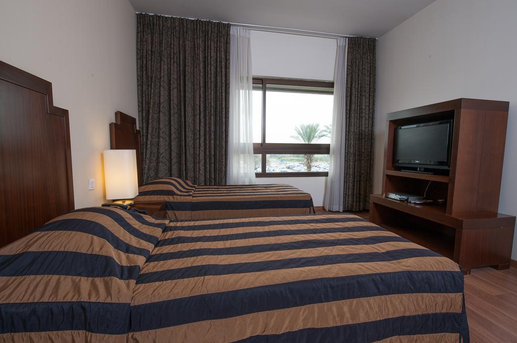 Apropo Hotel Ramat Gan Szoba fotó