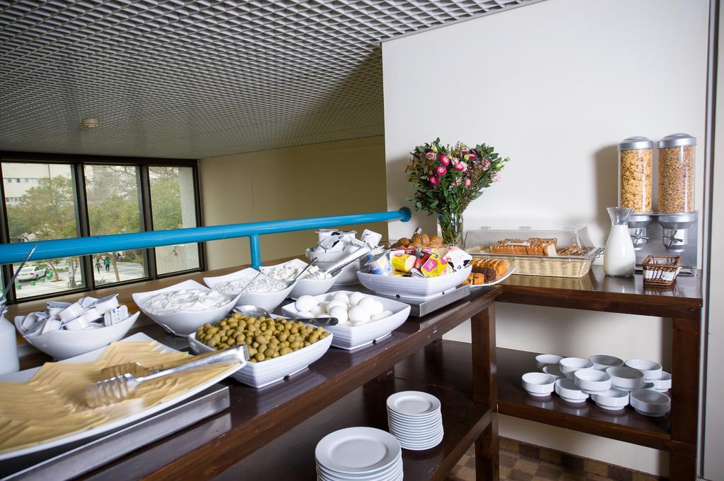 Apropo Hotel Ramat Gan Kültér fotó