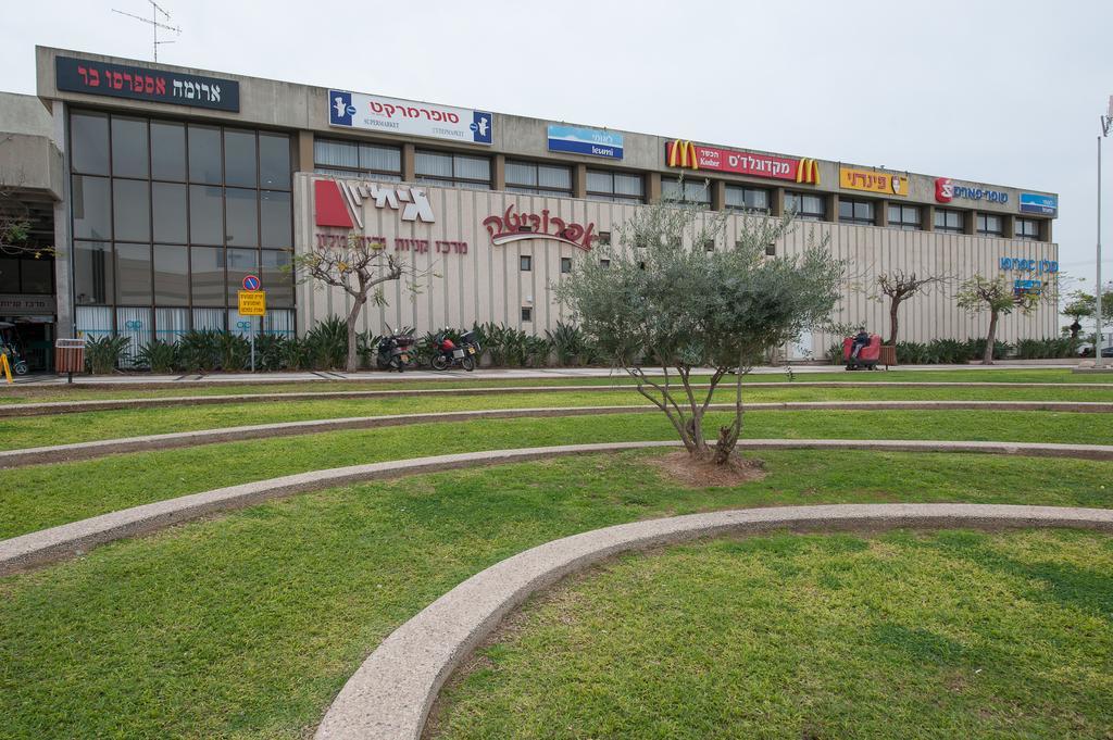 Apropo Hotel Ramat Gan Kültér fotó